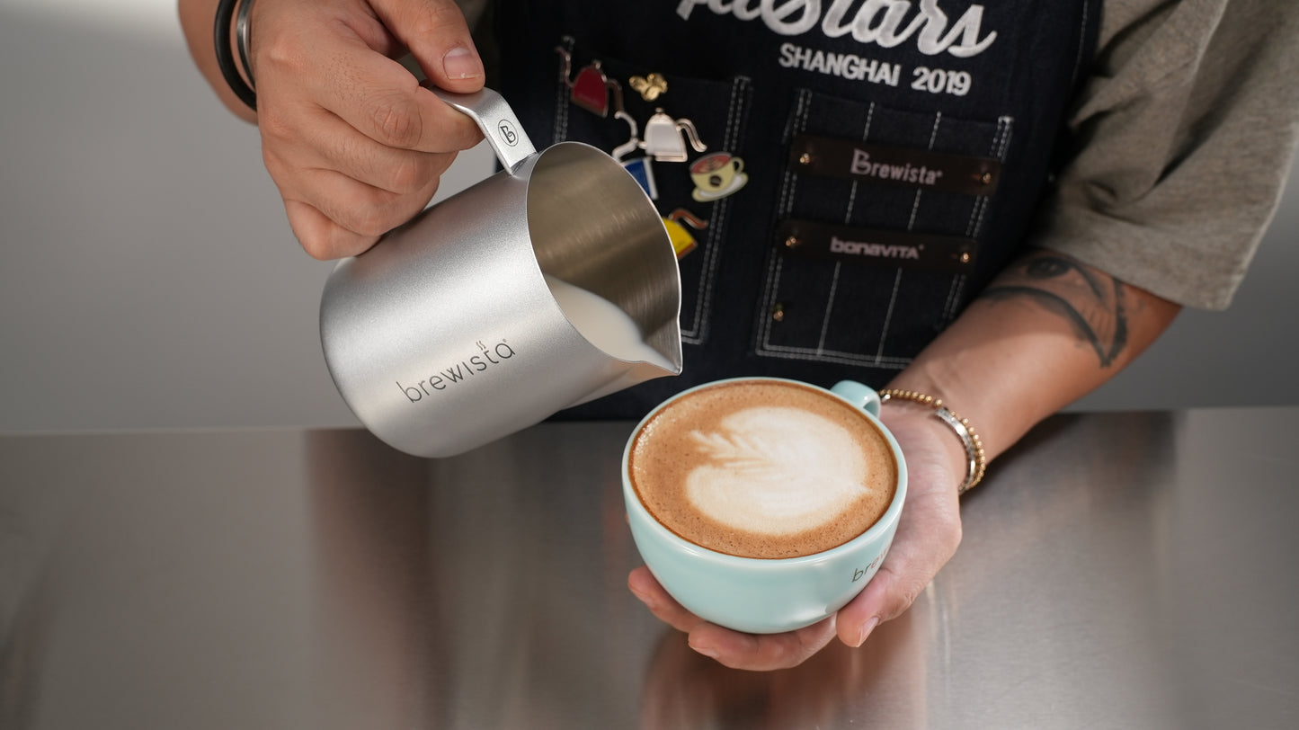Brewista Milk Frothing Pitcher with Ergonomic Swirl Spout
