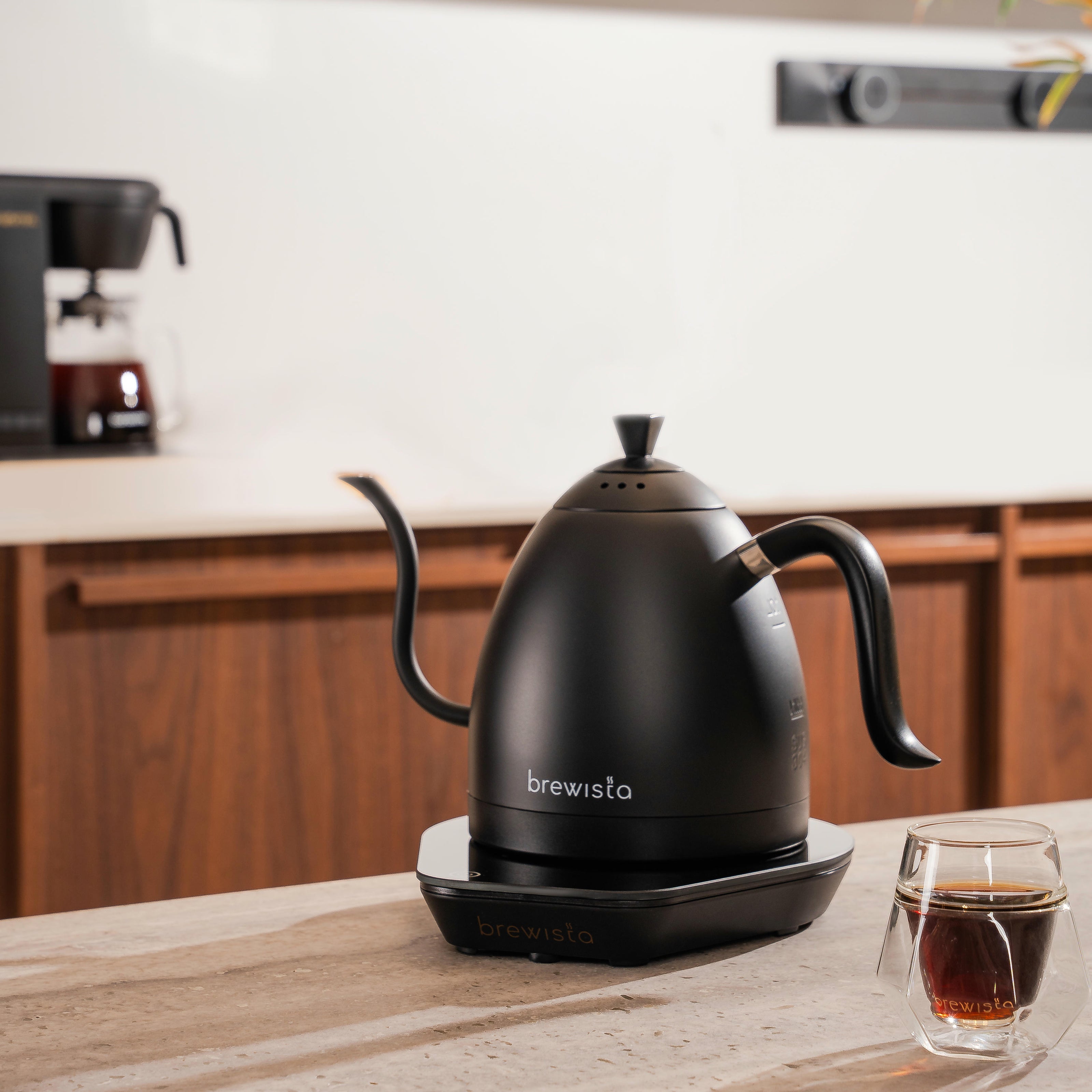 Brewista Artisan Gooseneck 1 L Kettle w/ Variable Temperature