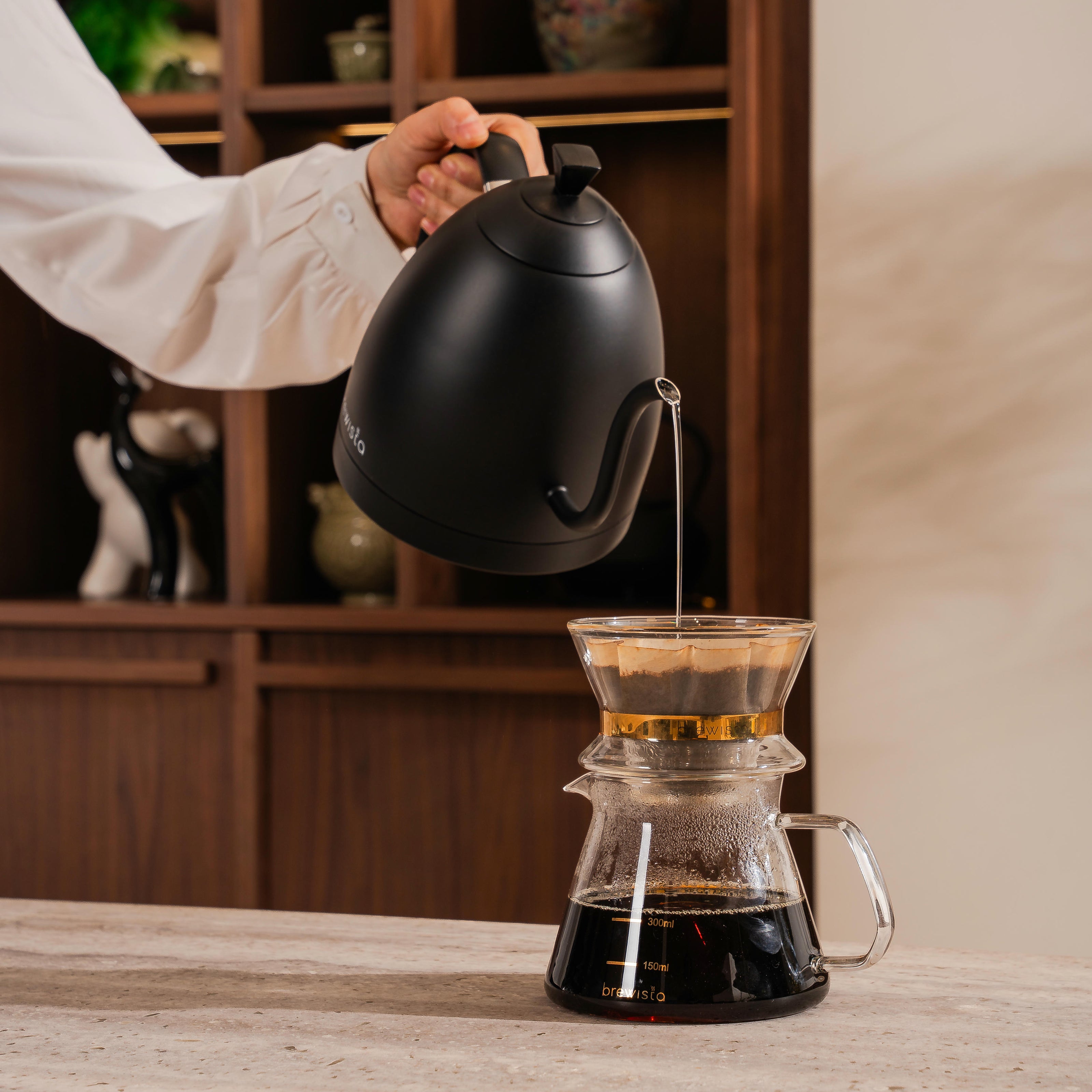 Brewista Artisan Gooseneck 1 L Kettle w/ Variable Temperature