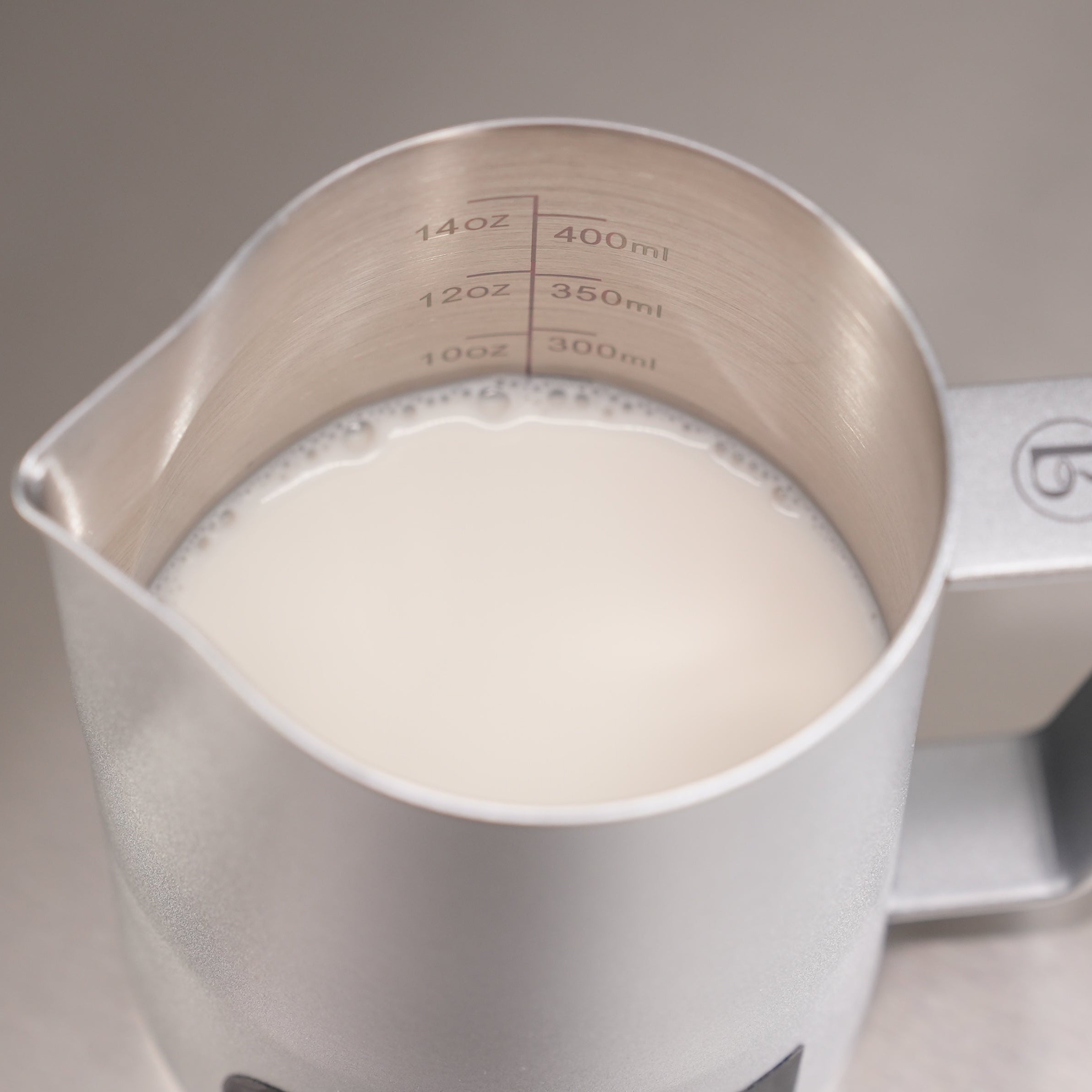 Brewista Milk Frothing Pitcher with Ergonomic Swirl Spout