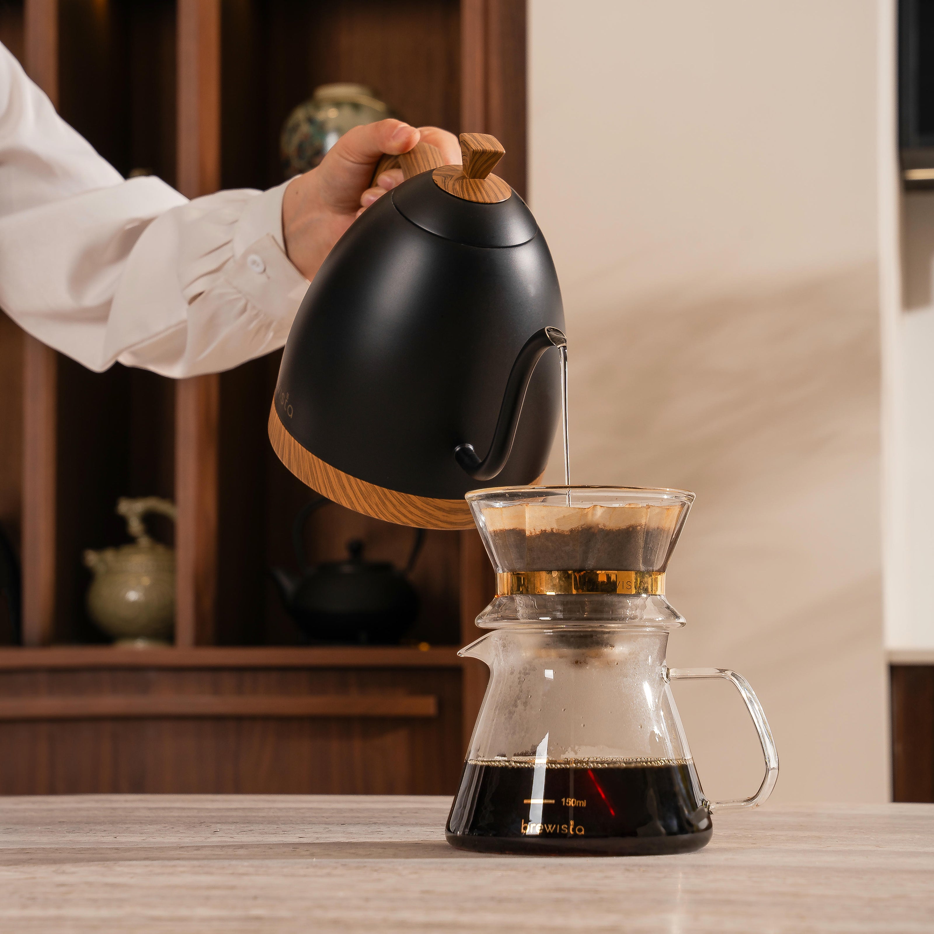 Brewista Artisan Gooseneck 1 L Kettle w/ Variable Temperature