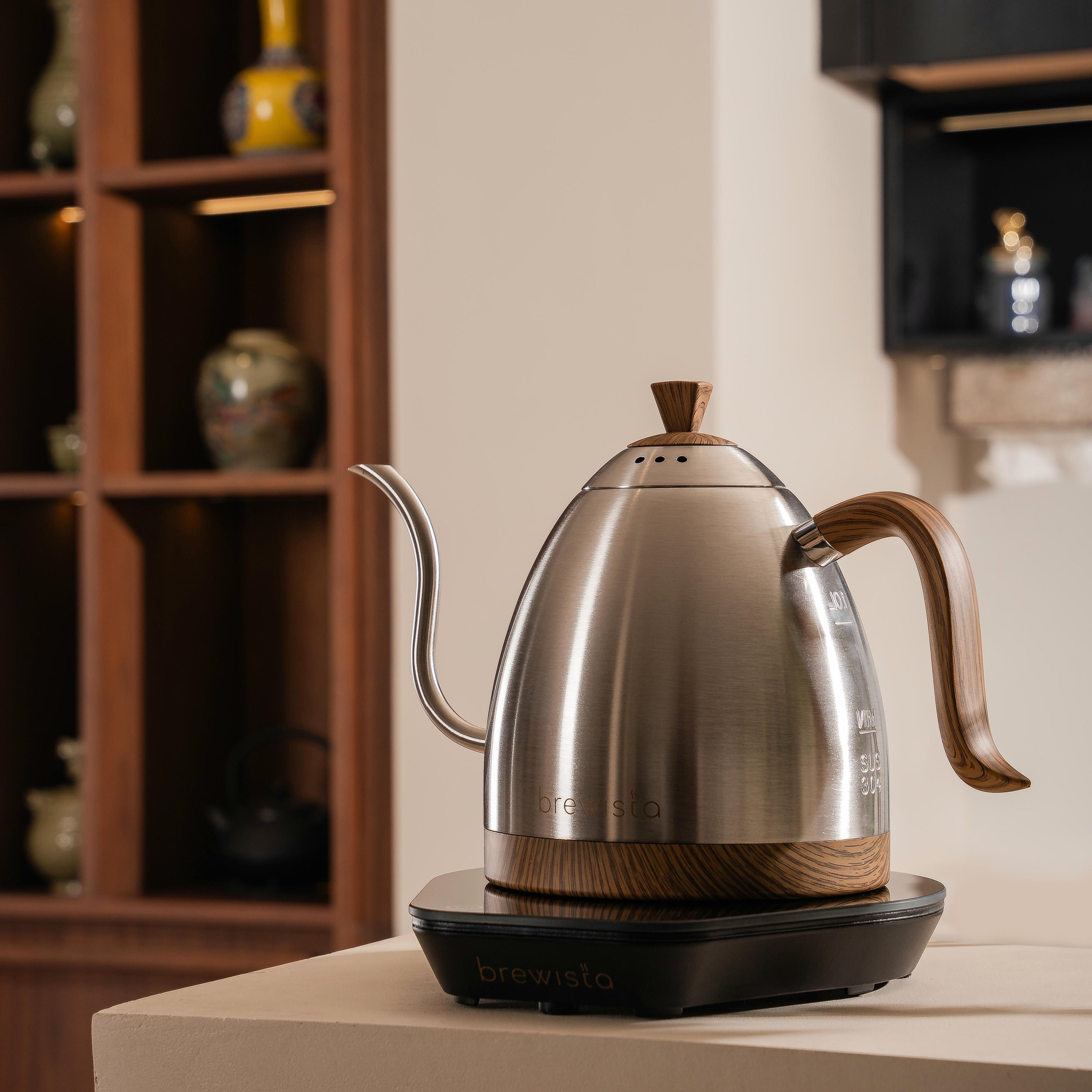 Brewista Artisan Gooseneck 1 L Kettle w/ Variable Temperature