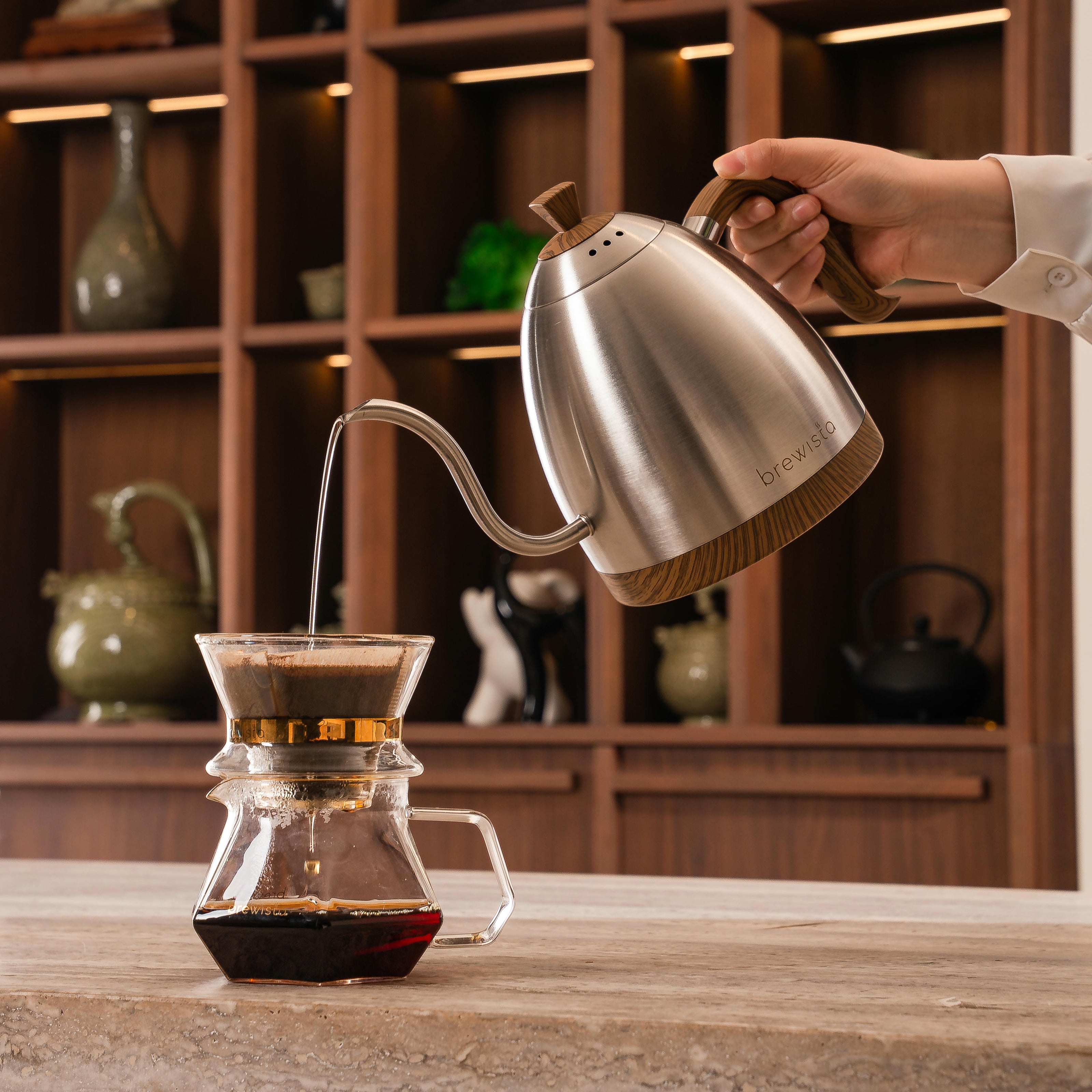 Brewista Artisan Gooseneck 1 L Kettle w/ Variable Temperature