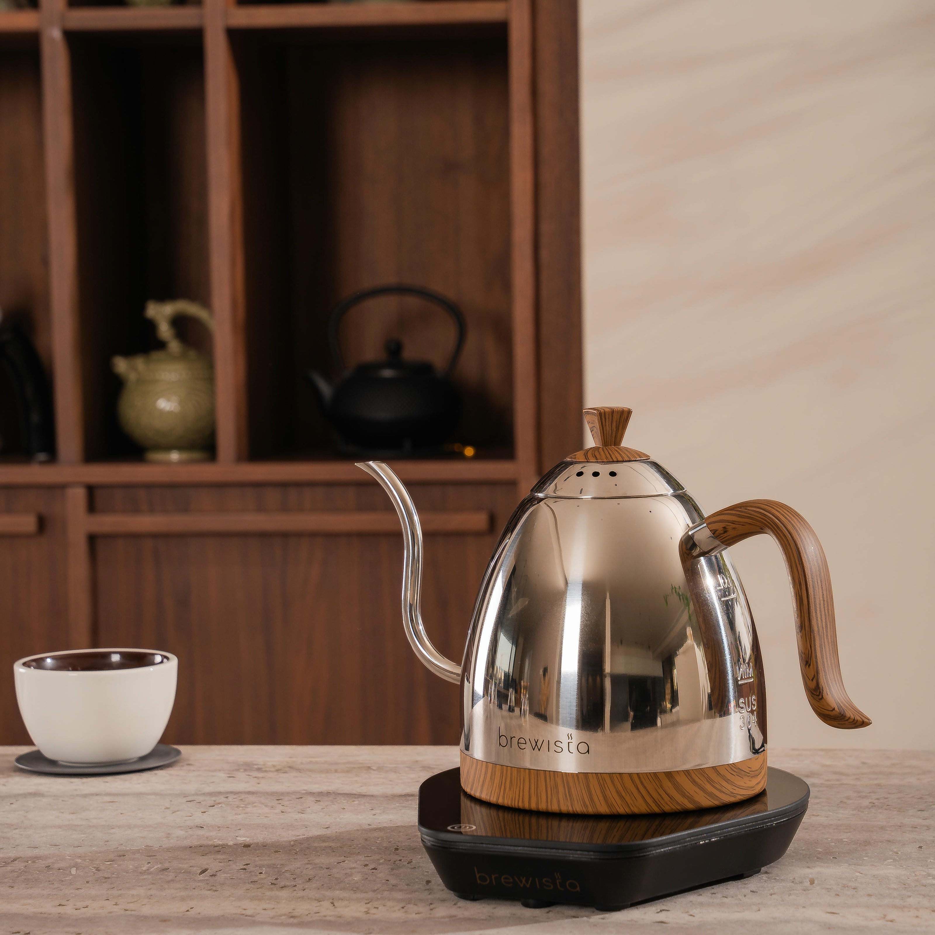 Brewista Artisan Gooseneck 1 L Kettle w/ Variable Temperature