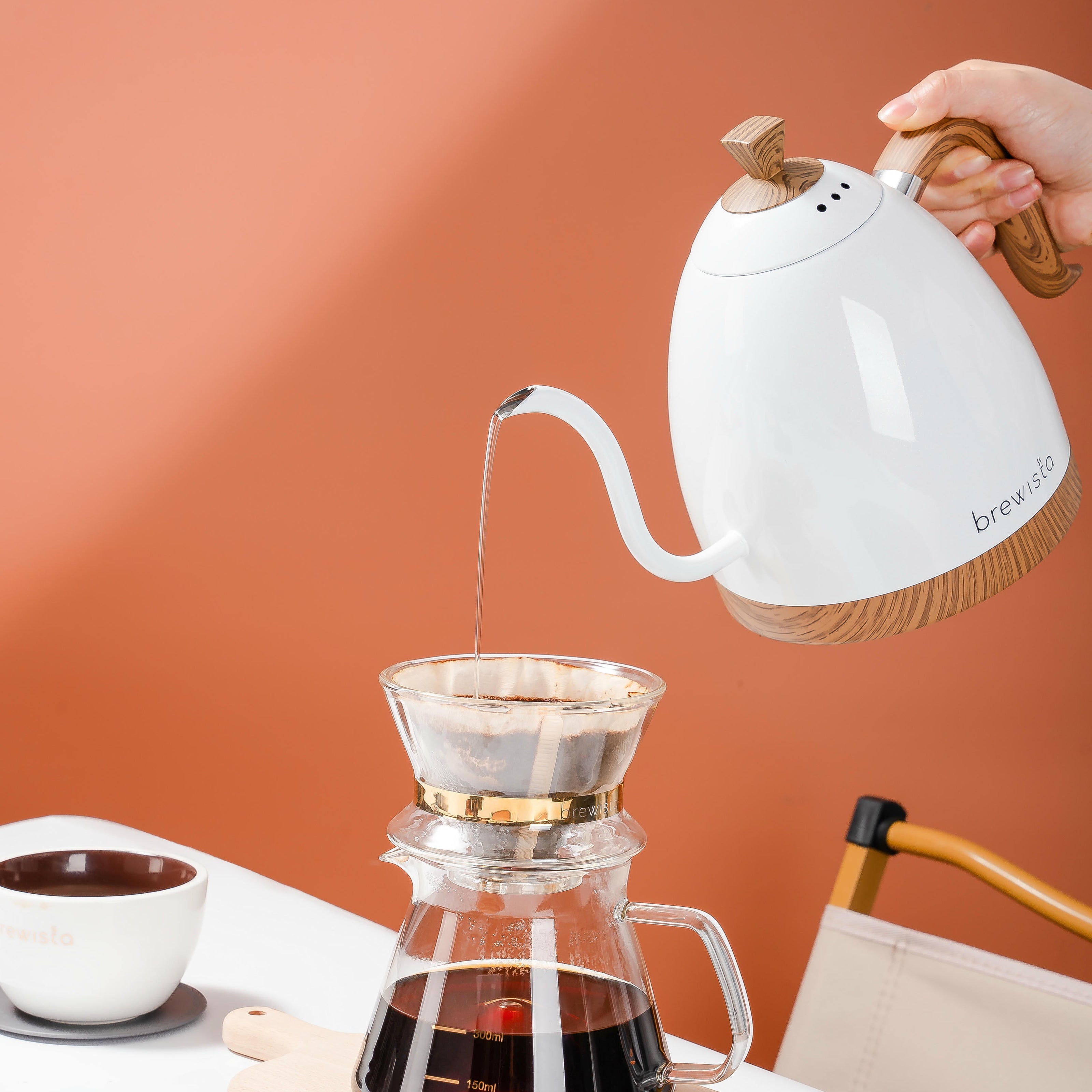 Brewista Artisan Gooseneck 1 L Kettle w/ Variable Temperature