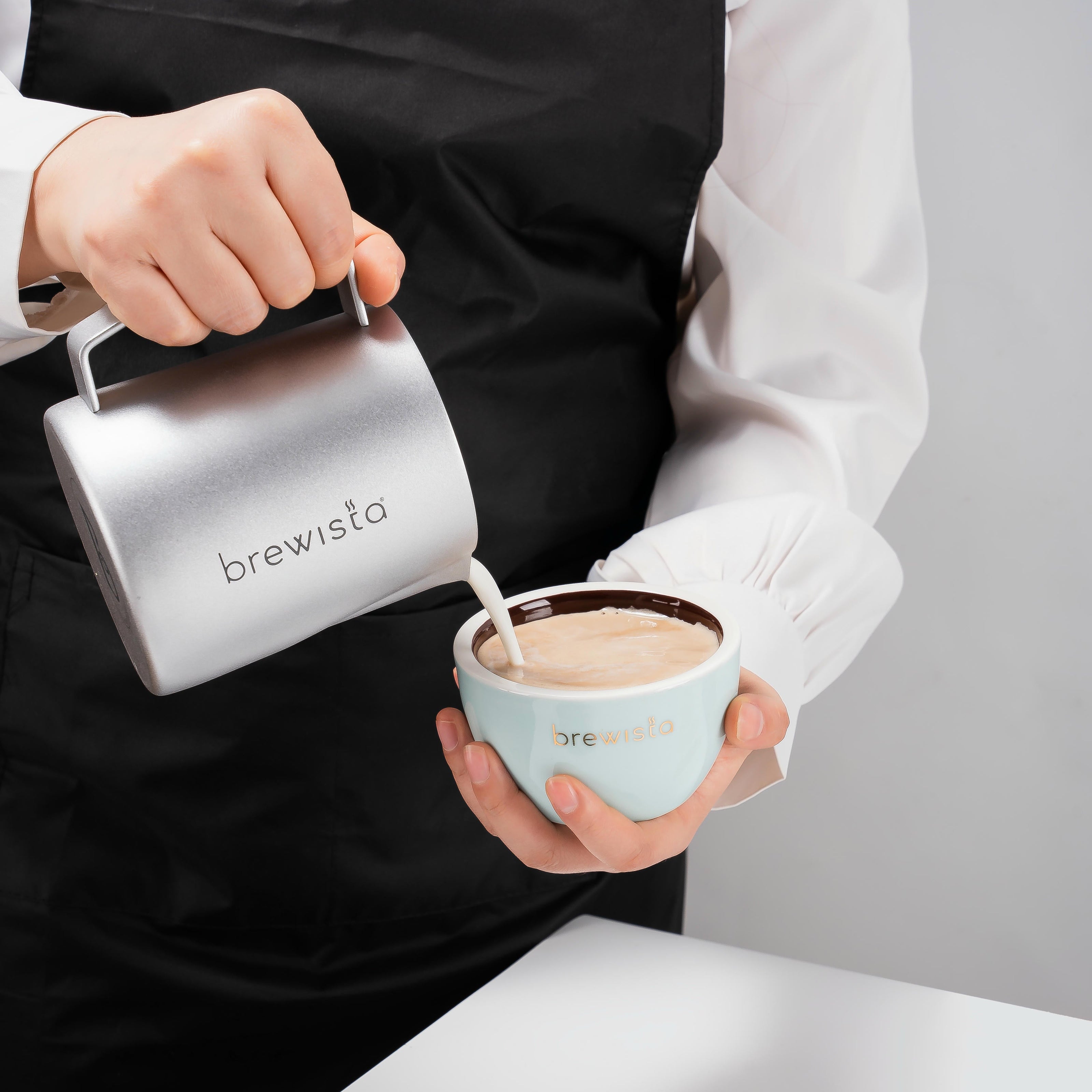 Brewista Milk Frothing Pitcher with Ergonomic Swirl Spout