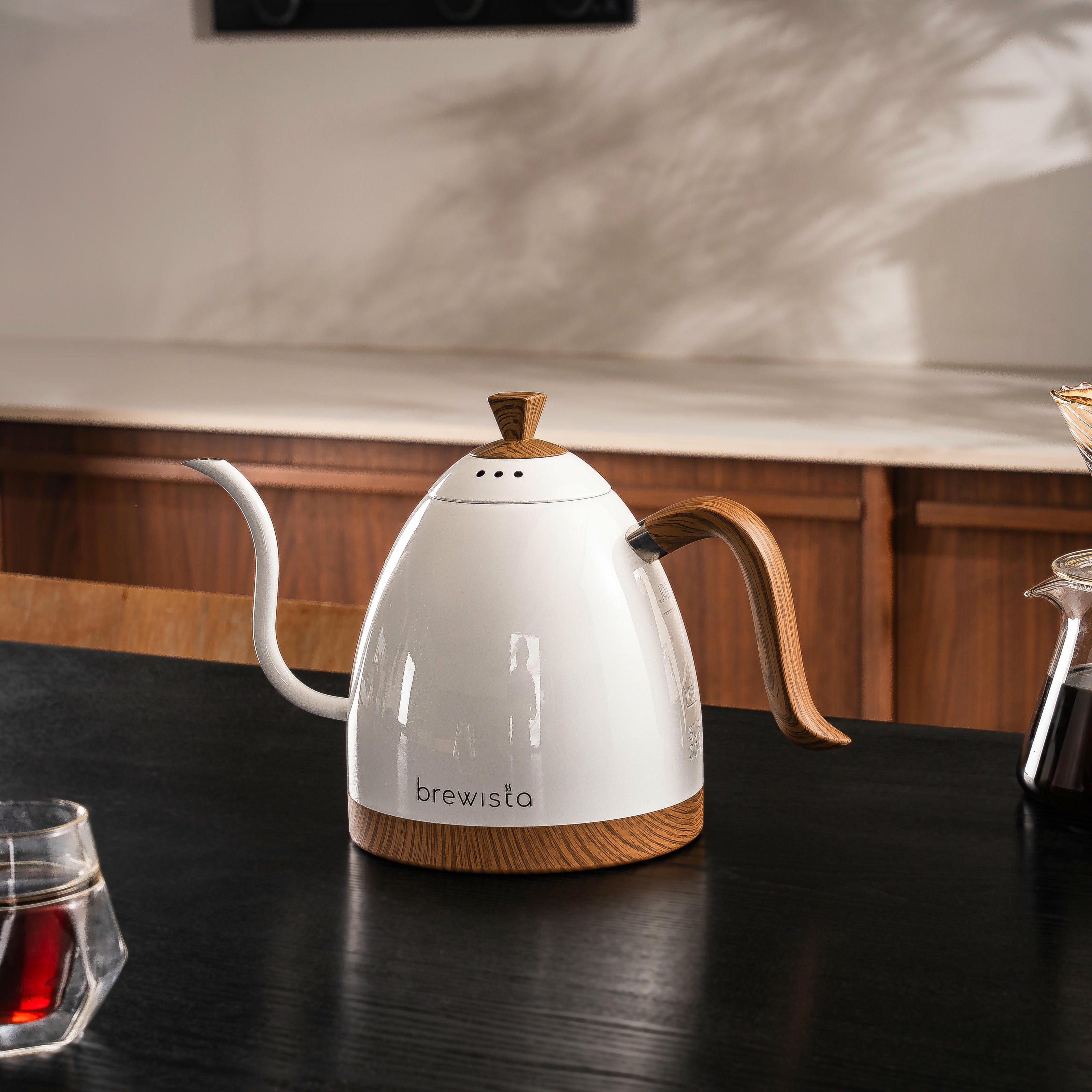 Brewista Artisan Gooseneck 1 L Kettle w/ Variable Temperature
